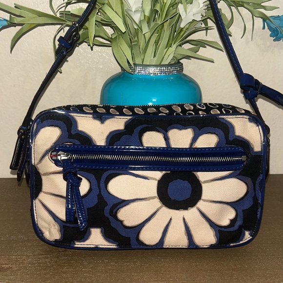 COACH POPPY Floral Scarf Print Flight Crossbody Bag - Picture 3 of 13